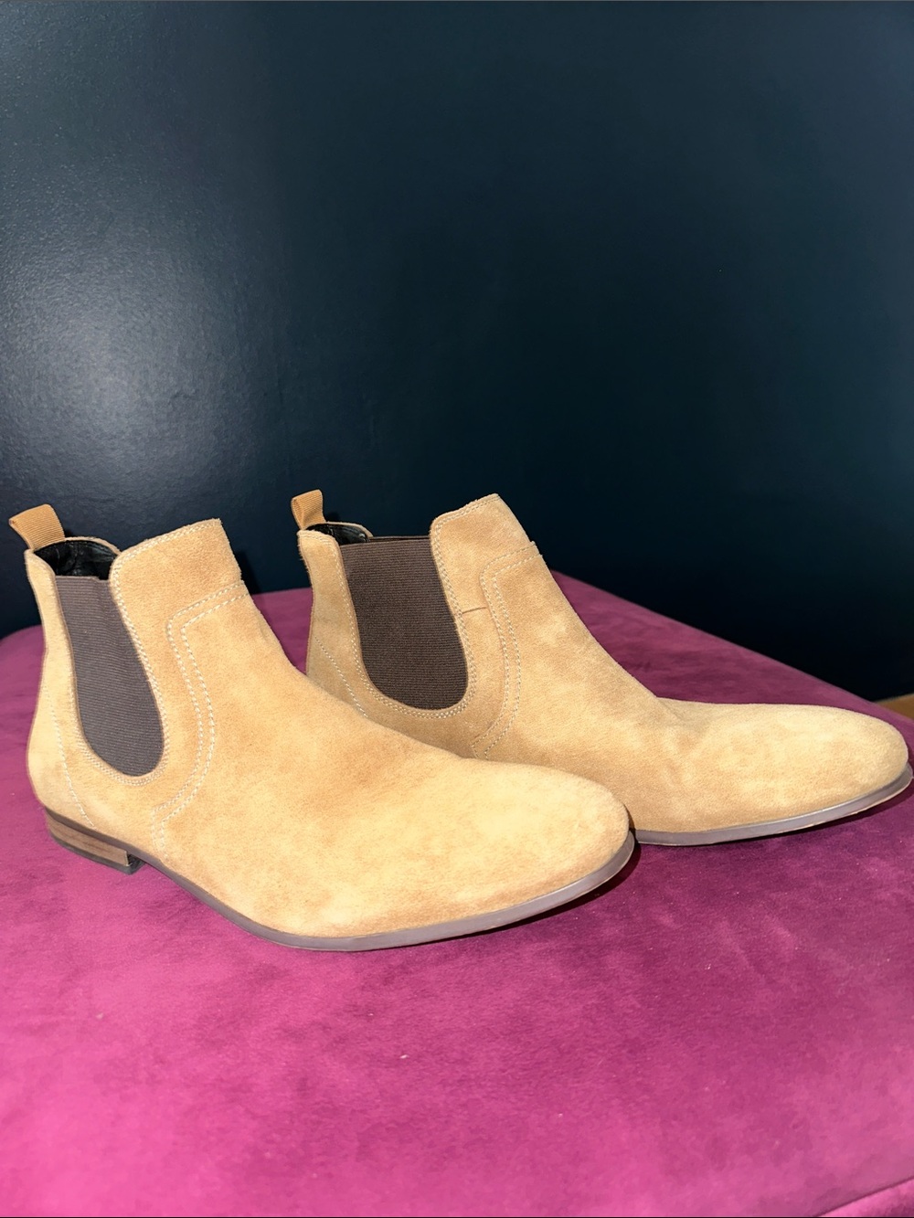 Men's Suede Chukka Chelsea Boots in Tan